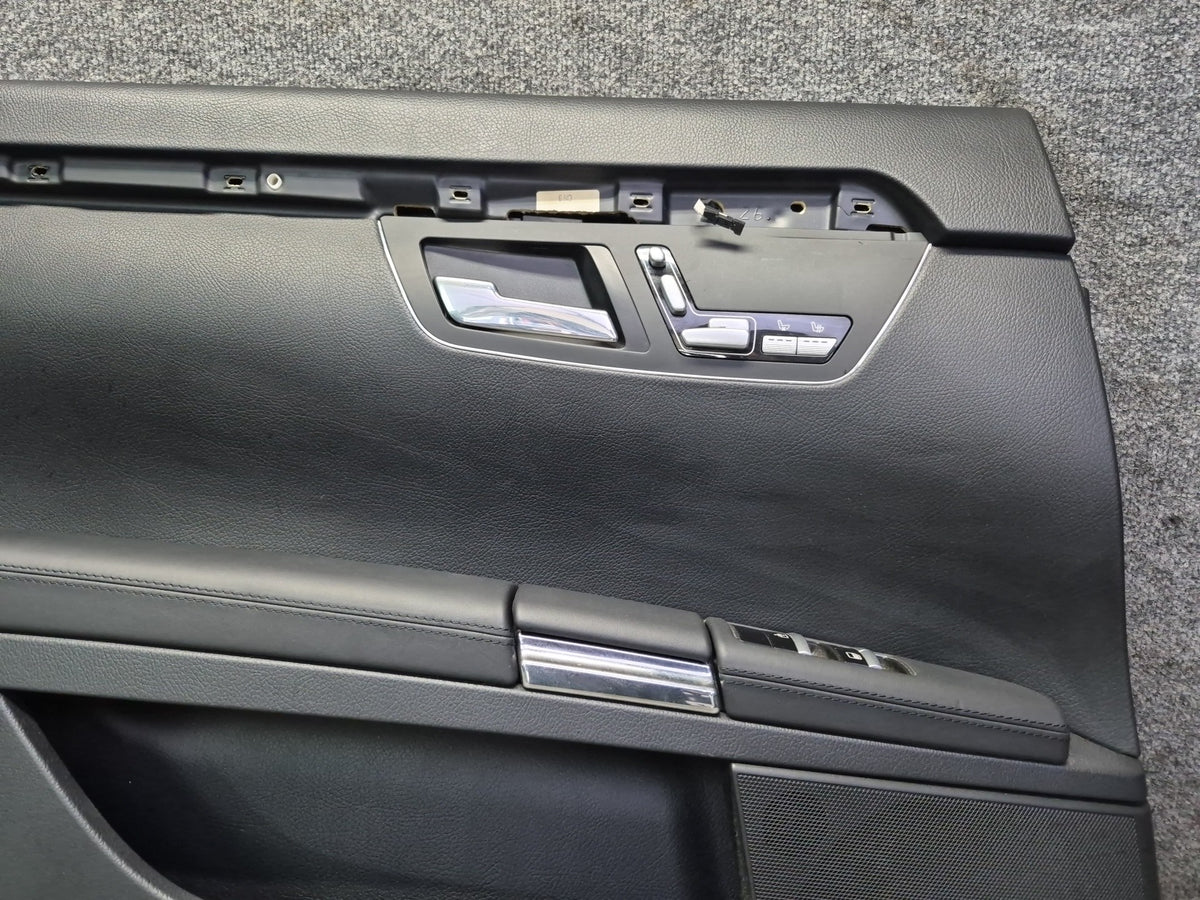 08-09 Mercedes W221 S63 AMG LWB Set of 2 Rear Door Interior Trim Panel Dmgd