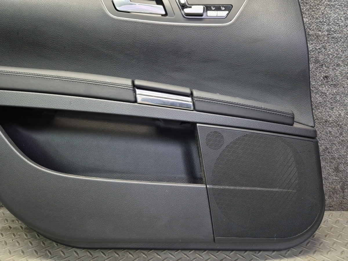 08-09 Mercedes W221 S63 AMG LWB Set of 2 Rear Door Interior Trim Panel Dmgd