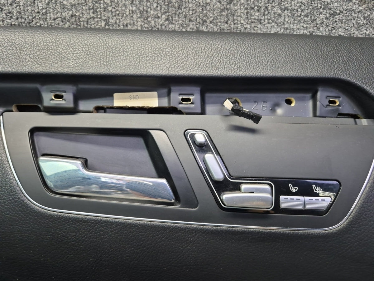 08-09 Mercedes W221 S63 AMG LWB Set of 2 Rear Door Interior Trim Panel Dmgd