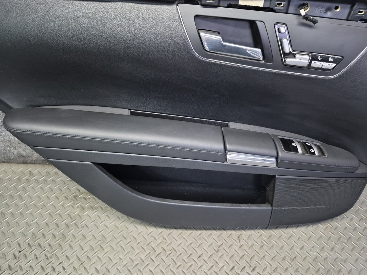 08-09 Mercedes W221 S63 AMG LWB Set of 2 Rear Door Interior Trim Panel Dmgd
