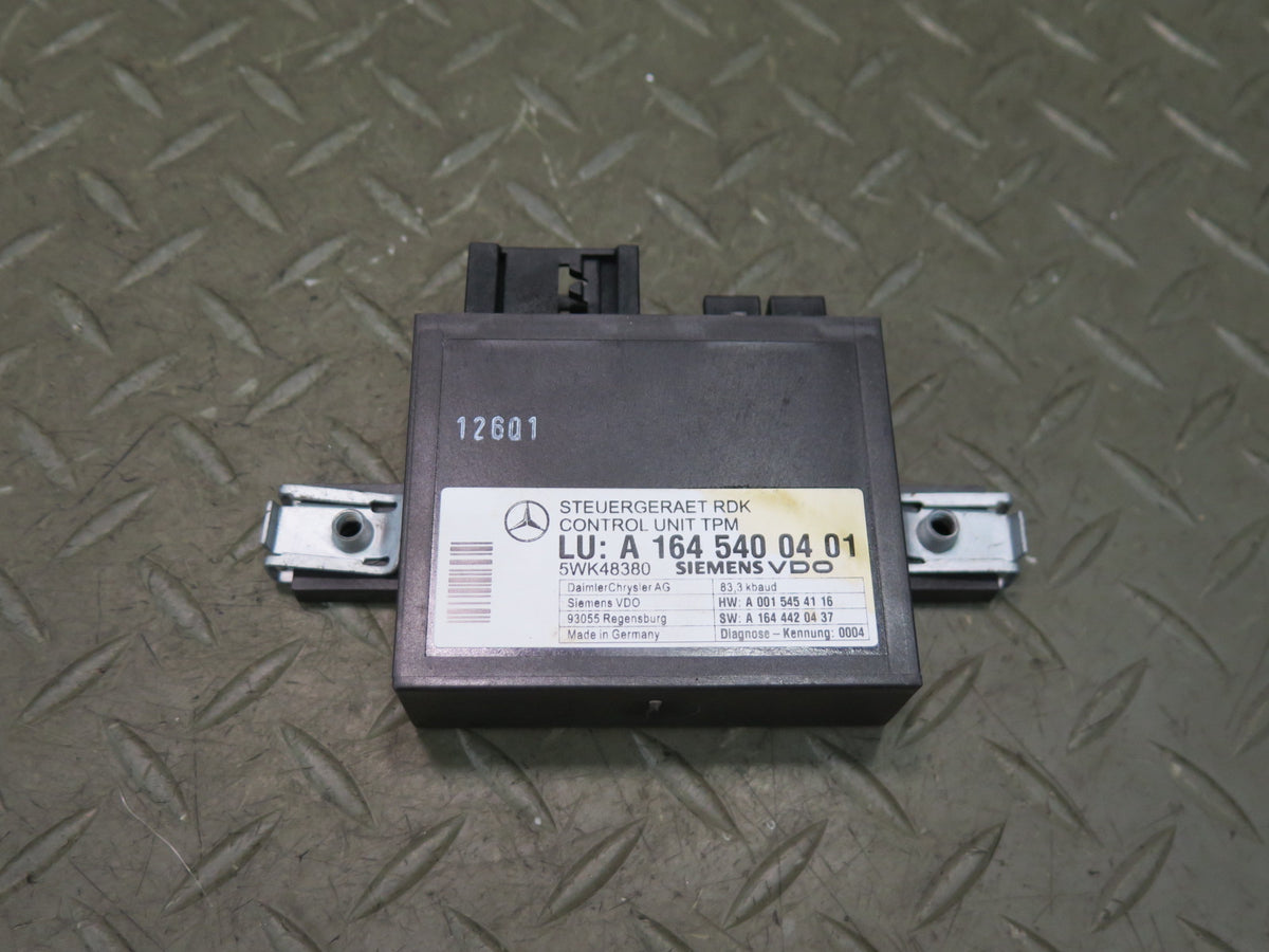 06-13 Mercedes R230 SL550 TPMS Tire Pressure Control Module Unit 1645400401 OEM