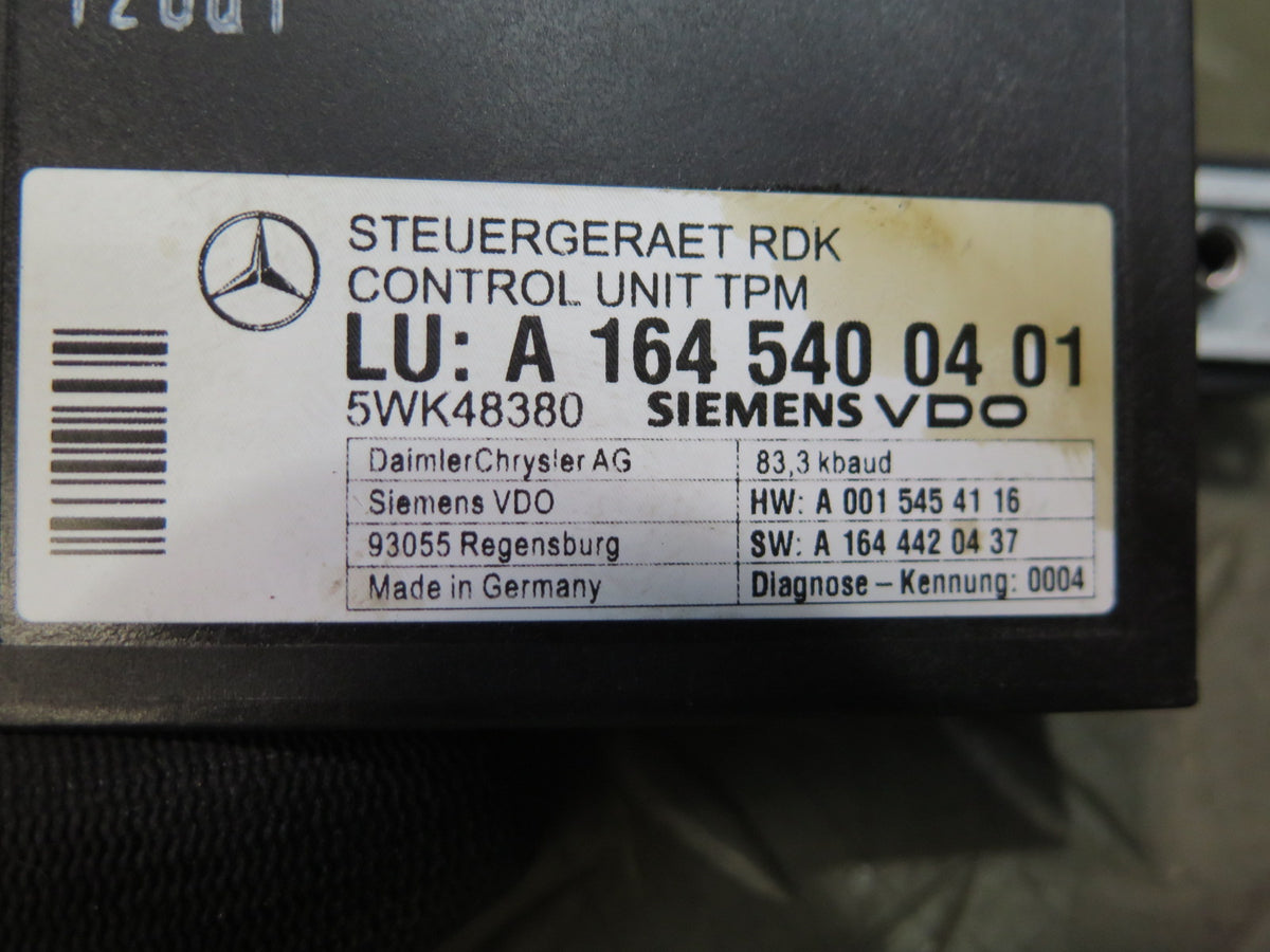 06-13 Mercedes R230 SL550 TPMS Tire Pressure Control Module Unit 1645400401 OEM