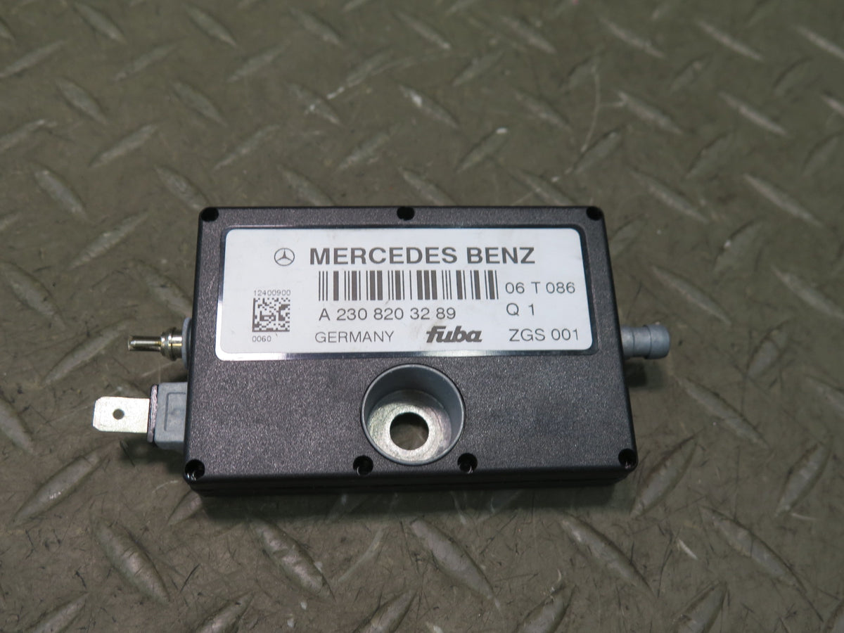 03-08 Mercedes R230 SL550 Antenna AMP Amplifier Booster Module 2308203289 OEM