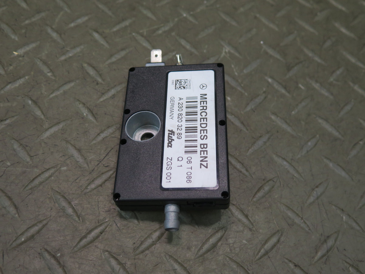 03-08 Mercedes R230 SL550 Antenna AMP Amplifier Booster Module 2308203289 OEM