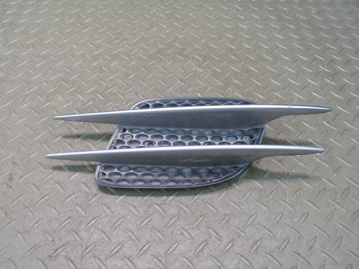 03-08 Mercedes R230 Sl-class Right & Left Side Fender Grille Vent Bezel Set OEM