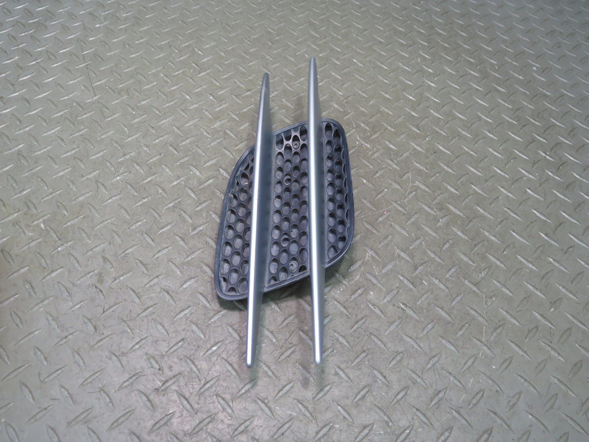 03-08 Mercedes R230 Sl-class Right & Left Side Fender Grille Vent Bezel Set OEM