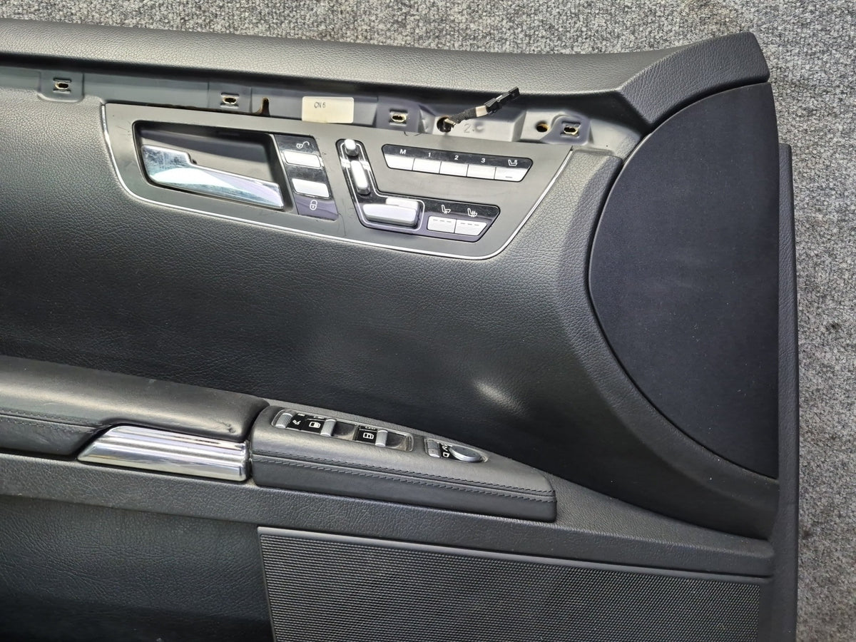 08-09 Mercedes W221 S63AMG LWB Set of 2 Front Door Interior Trim Panel Cover OEM