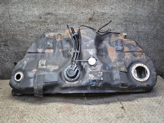 01-05 Lexus JCE10L IS300 Sedan Fuel Tank Unit OEM