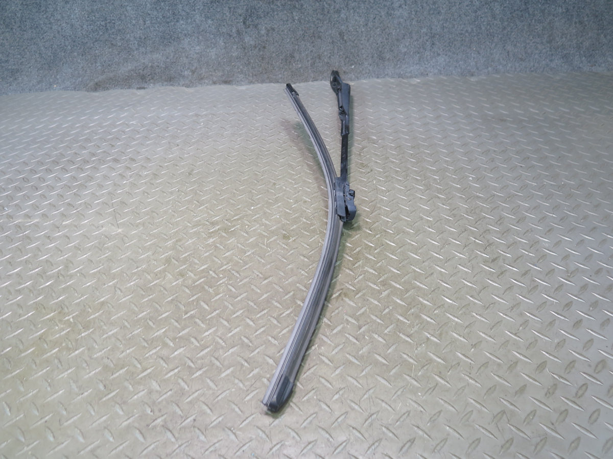 03-12 Mercedes R230 SL550 Set of 2 Front Left & Right Wiper Arm w Blades OEM