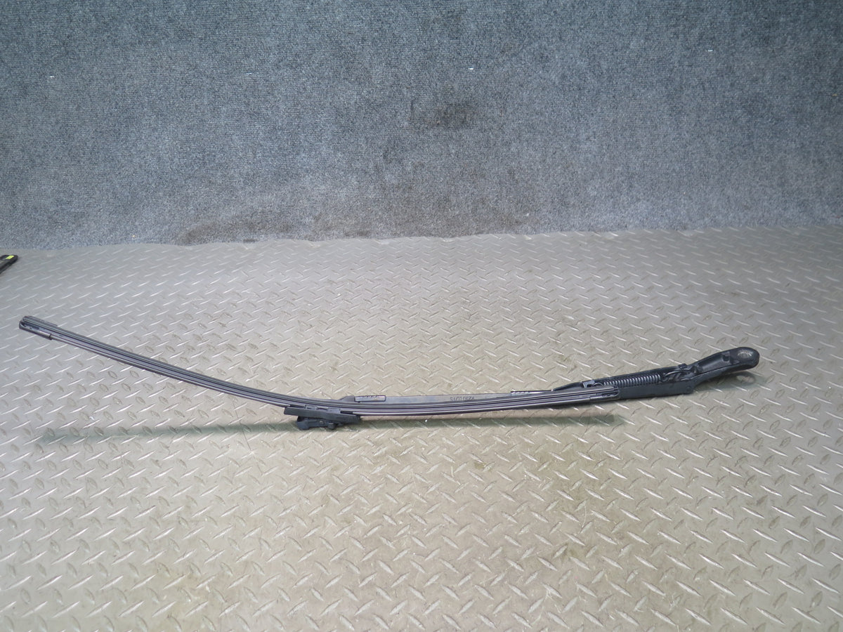 03-12 Mercedes R230 SL550 Set of 2 Front Left & Right Wiper Arm w Blades OEM