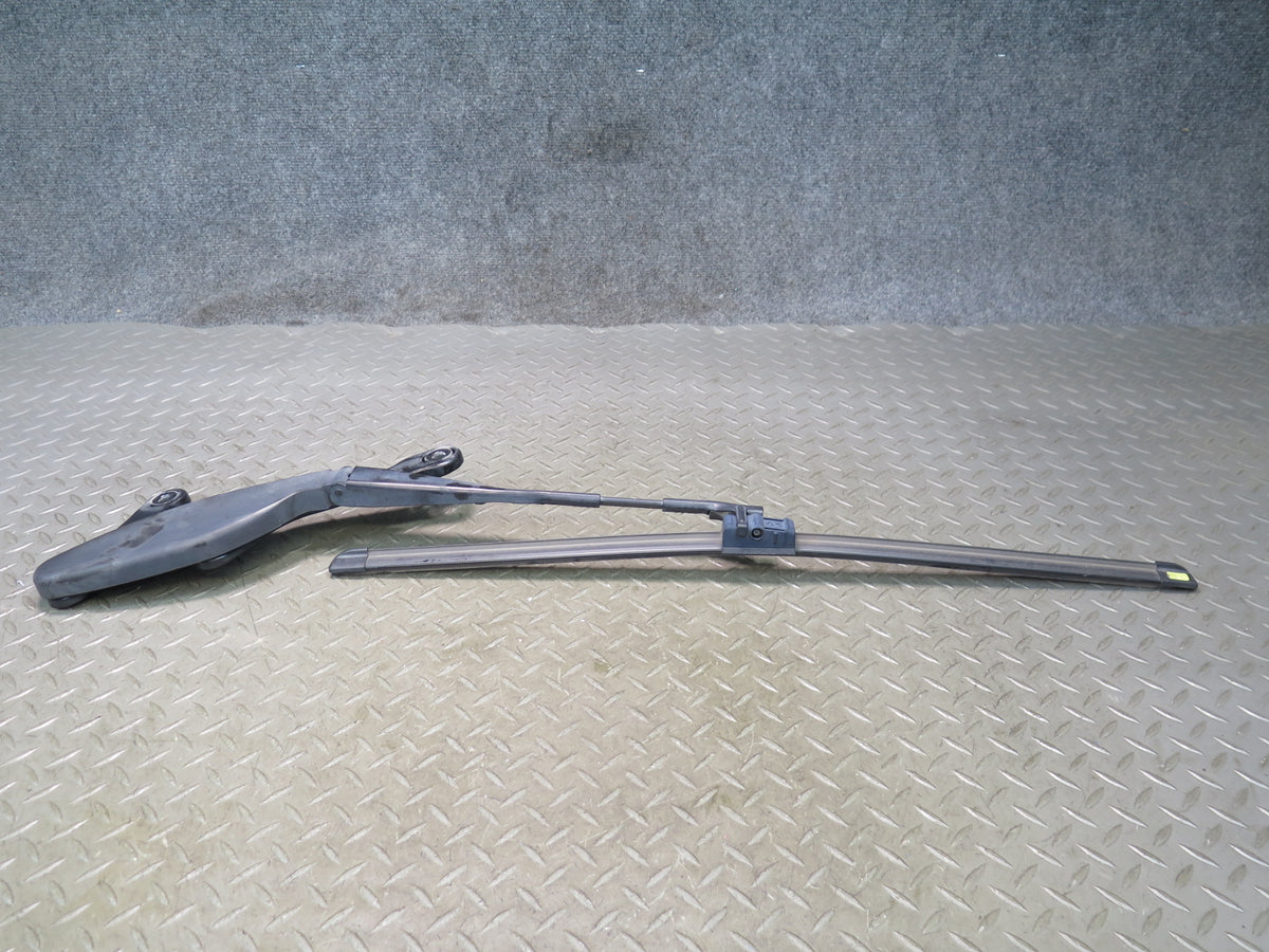 03-12 Mercedes R230 SL550 Set of 2 Front Left & Right Wiper Arm w Blades OEM