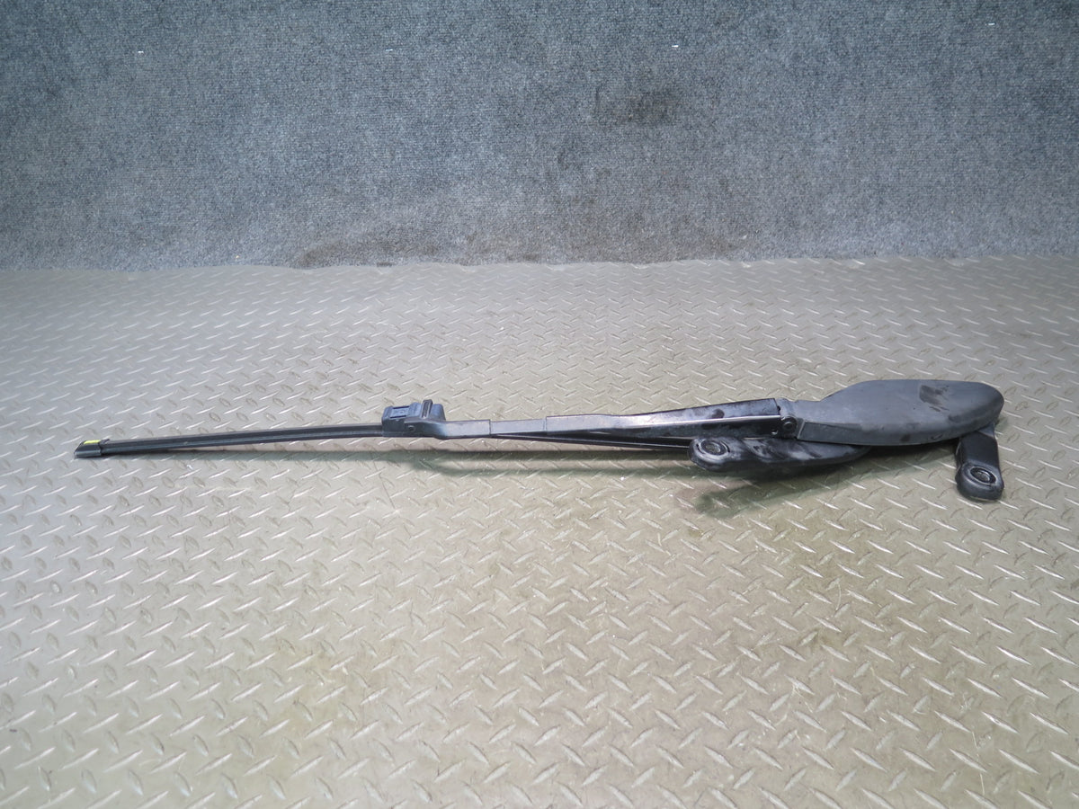03-12 Mercedes R230 SL550 Set of 2 Front Left & Right Wiper Arm w Blades OEM
