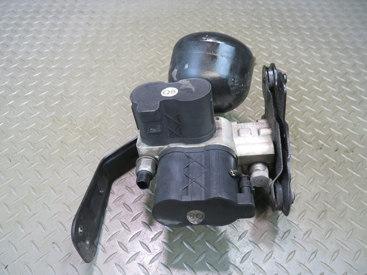 07-12 Mercedes R230 SL550 Front ABC Hydraulic Suspension Valve Block Pump OEM
