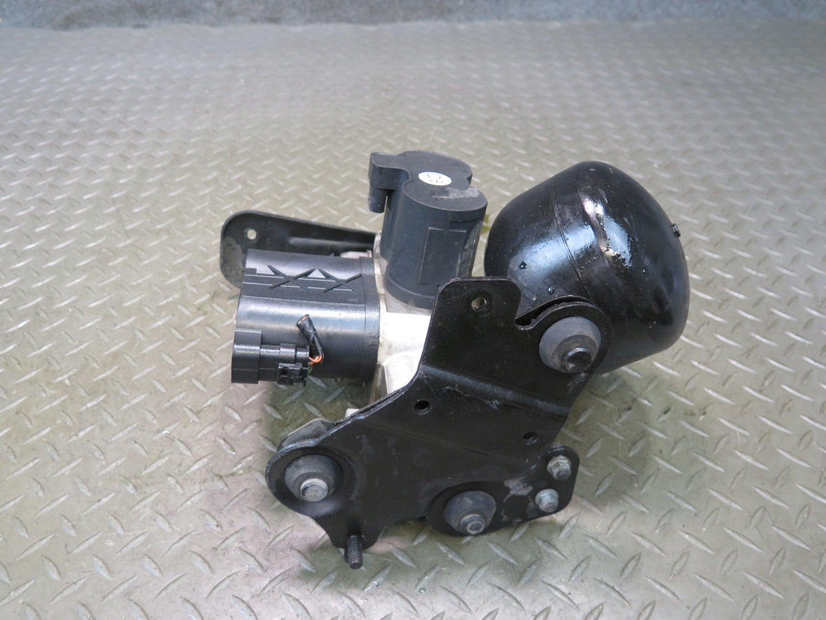 07-12 Mercedes R230 SL550 Front ABC Hydraulic Suspension Valve Block Pump OEM
