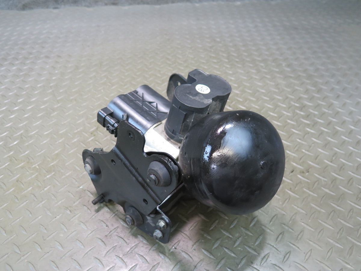 07-12 Mercedes R230 SL550 Front ABC Hydraulic Suspension Valve Block Pump OEM