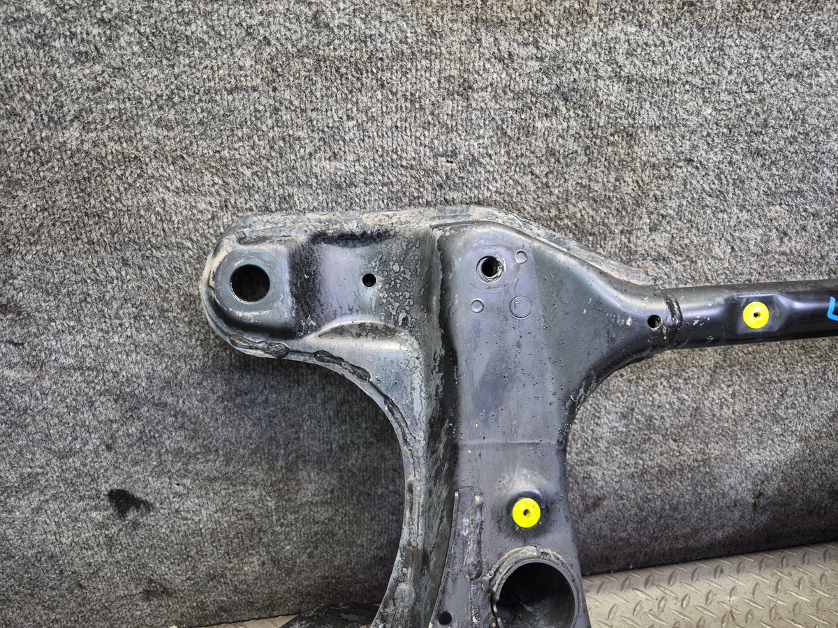 04-06 Lexus UCF30L LS430 Front Suspension Subframe Crossmember Cradle OEM