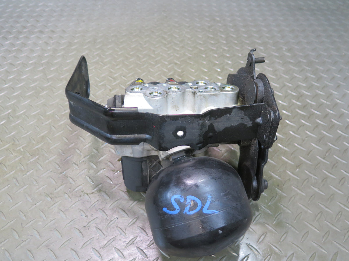 07-12 Mercedes R230 SL550 Front ABC Hydraulic Suspension Valve Block Pump OEM
