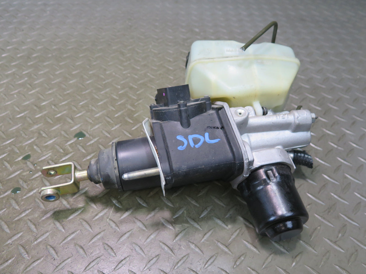 07-08 Mercedes R230 SL550 Master Cylinder Brake Booster w Reservoir OEM