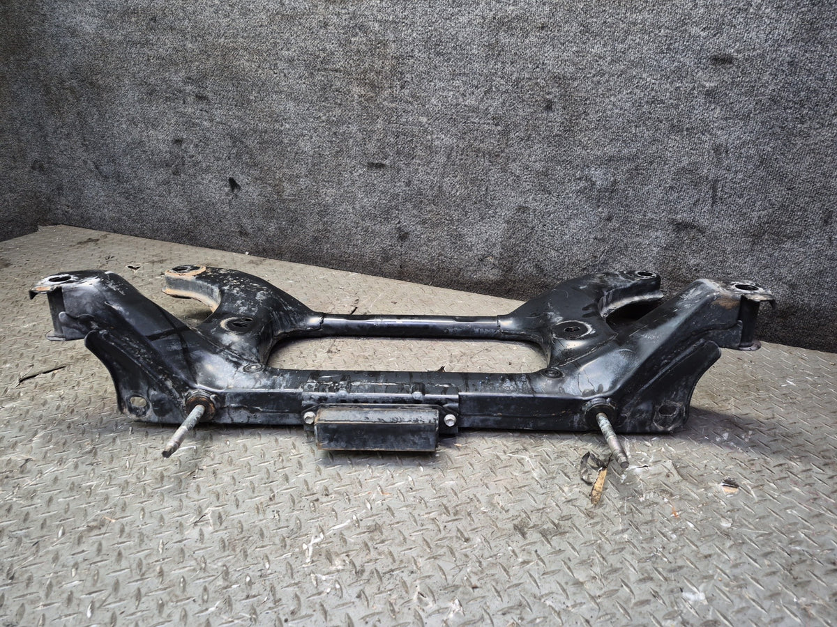 04-06 Lexus UCF30L LS430 Front Suspension Subframe Crossmember Cradle OEM