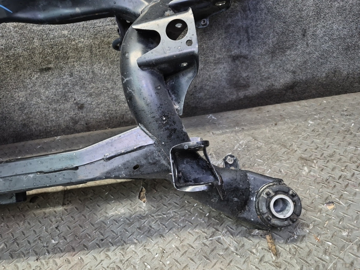 01-06 Lexus UCF30L LS430 Rear Suspension Subframe Crossmember Carrier 120K OEM
