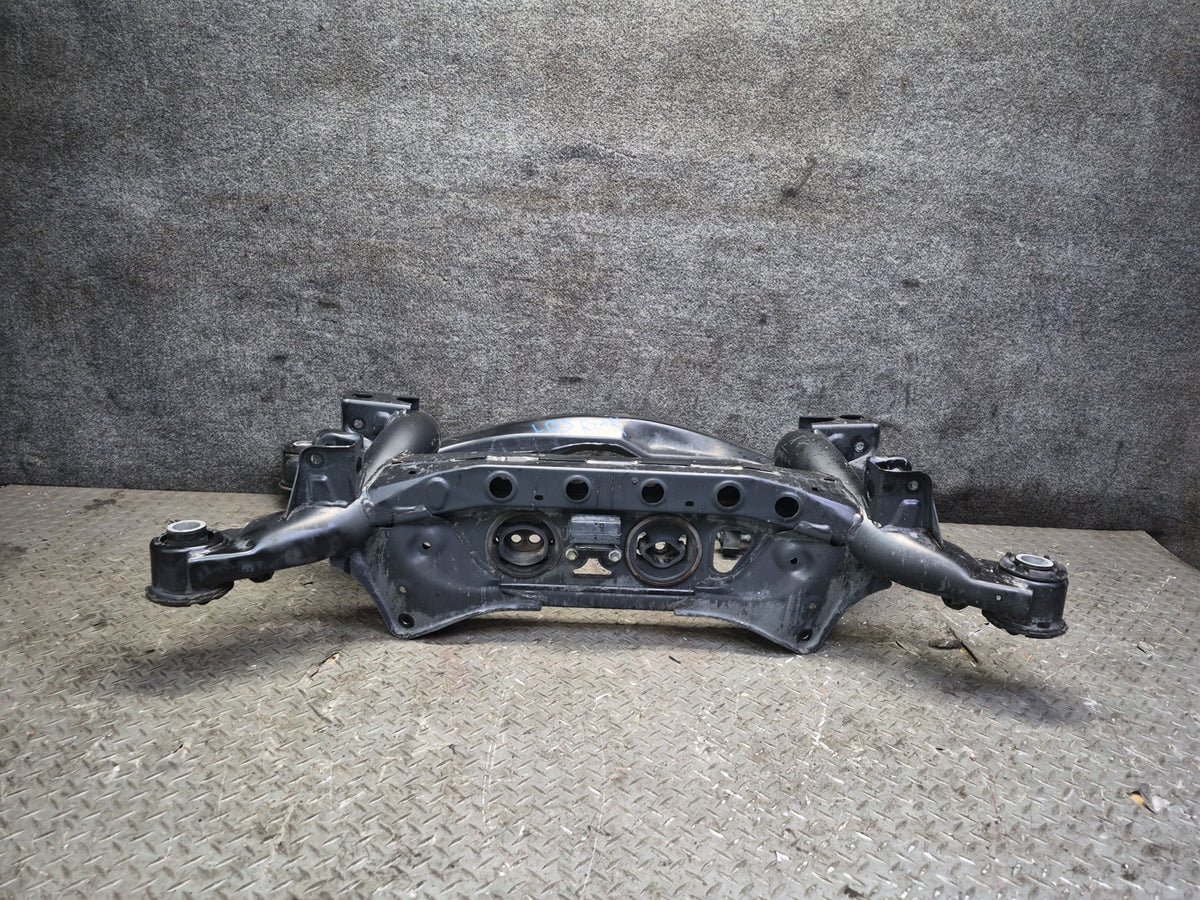 01-06 Lexus UCF30L LS430 Rear Suspension Subframe Crossmember Carrier 120K OEM
