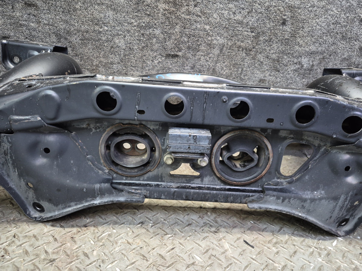 01-06 Lexus UCF30L LS430 Rear Suspension Subframe Crossmember Carrier 120K OEM