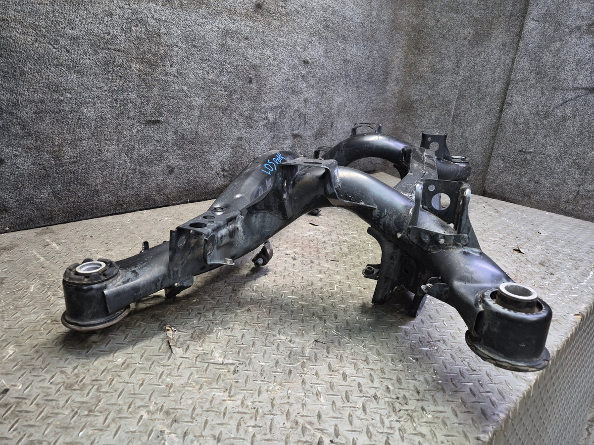 01-06 Lexus UCF30L LS430 Rear Suspension Subframe Crossmember Carrier 120K OEM