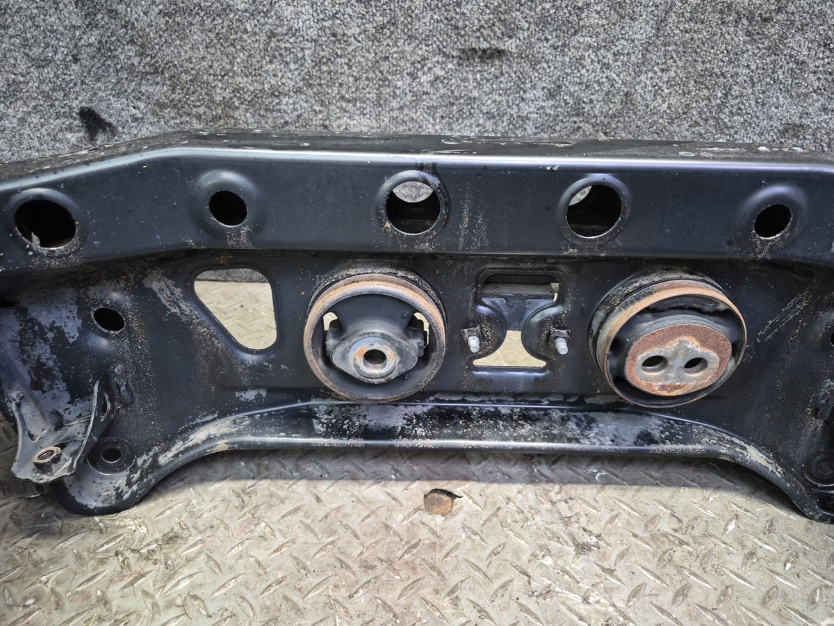 01-06 Lexus UCF30L LS430 Rear Suspension Subframe Crossmember Carrier 120K OEM