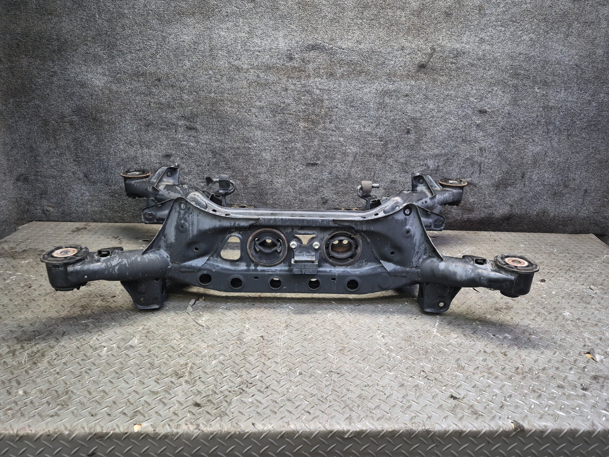 01-06 Lexus UCF30L LS430 Rear Suspension Subframe Crossmember Carrier 120K OEM