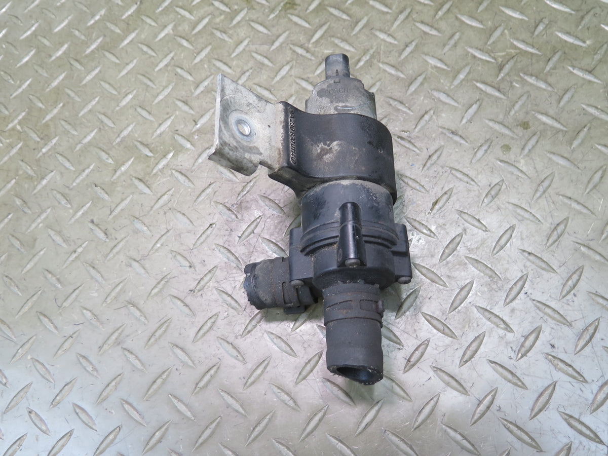 03-08 Mercedes R230 SL550 Engine Auxiliary AUX Coolant Water Pump 2308300114 OEM