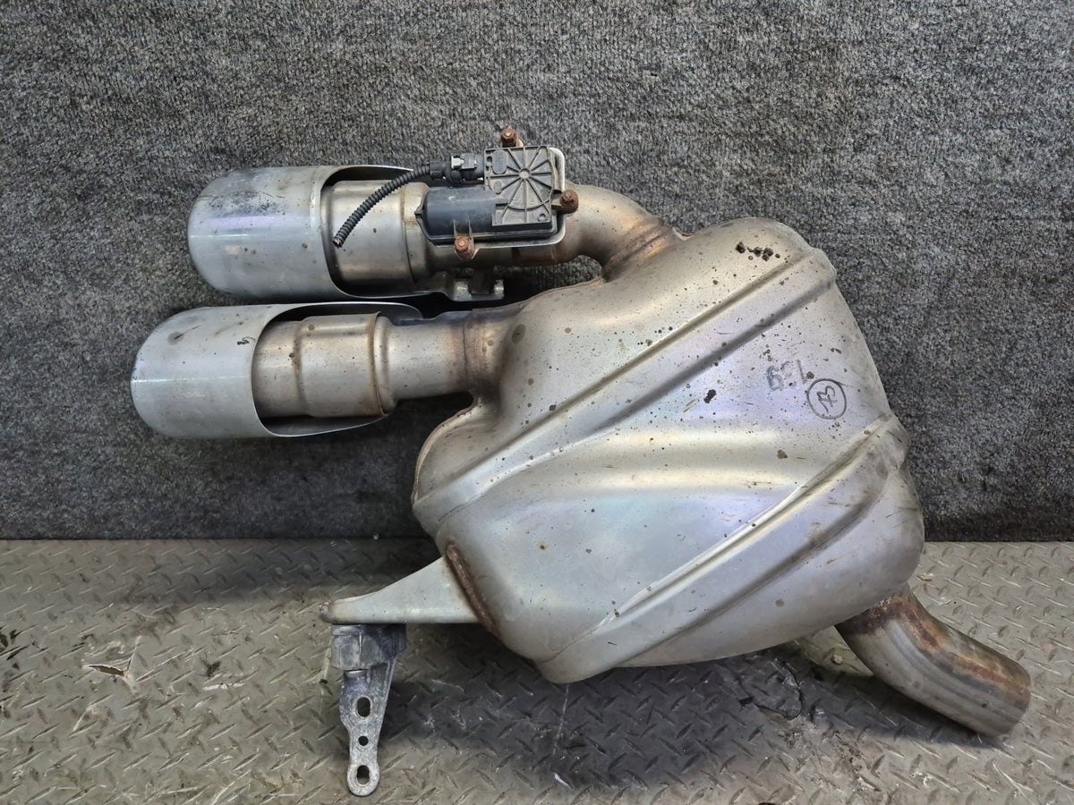 2015-2018 Porsche Macan Turbo 3.6L Rear Left & Right Exhaust Muffler W/ Tips Set