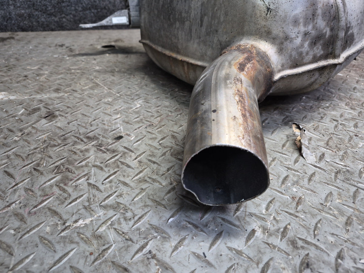 2015-2018 Porsche Macan Turbo 3.6L Rear Left & Right Exhaust Muffler W/ Tips Set