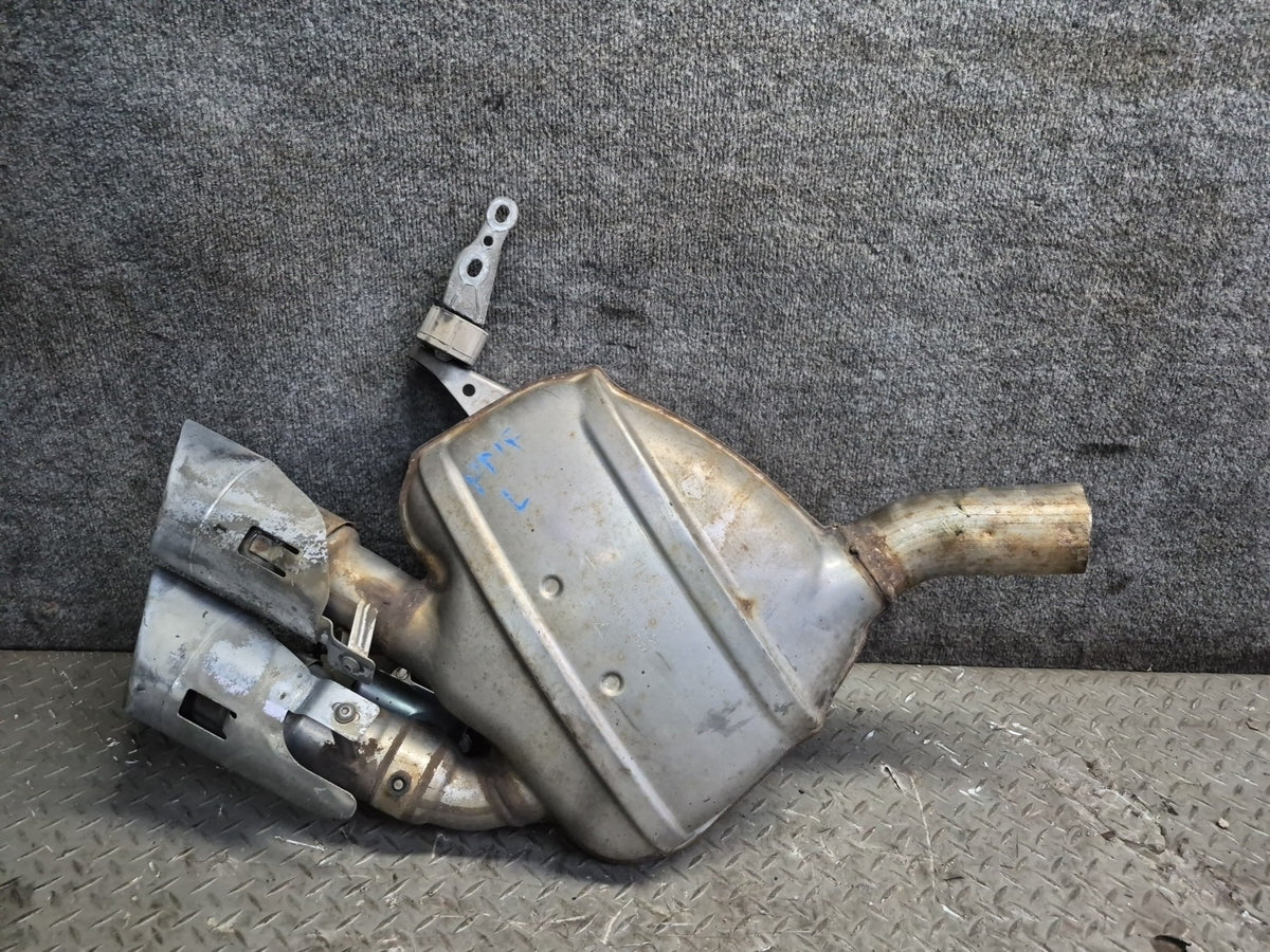 2015-2018 Porsche Macan Turbo 3.6L Rear Left & Right Exhaust Muffler W/ Tips Set