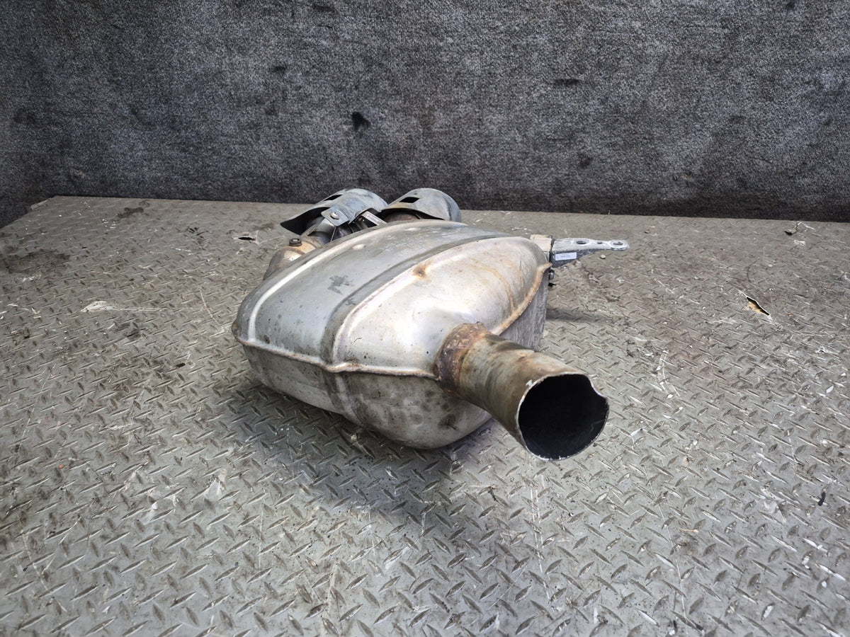 2015-2018 Porsche Macan Turbo 3.6L Rear Left & Right Exhaust Muffler W/ Tips Set