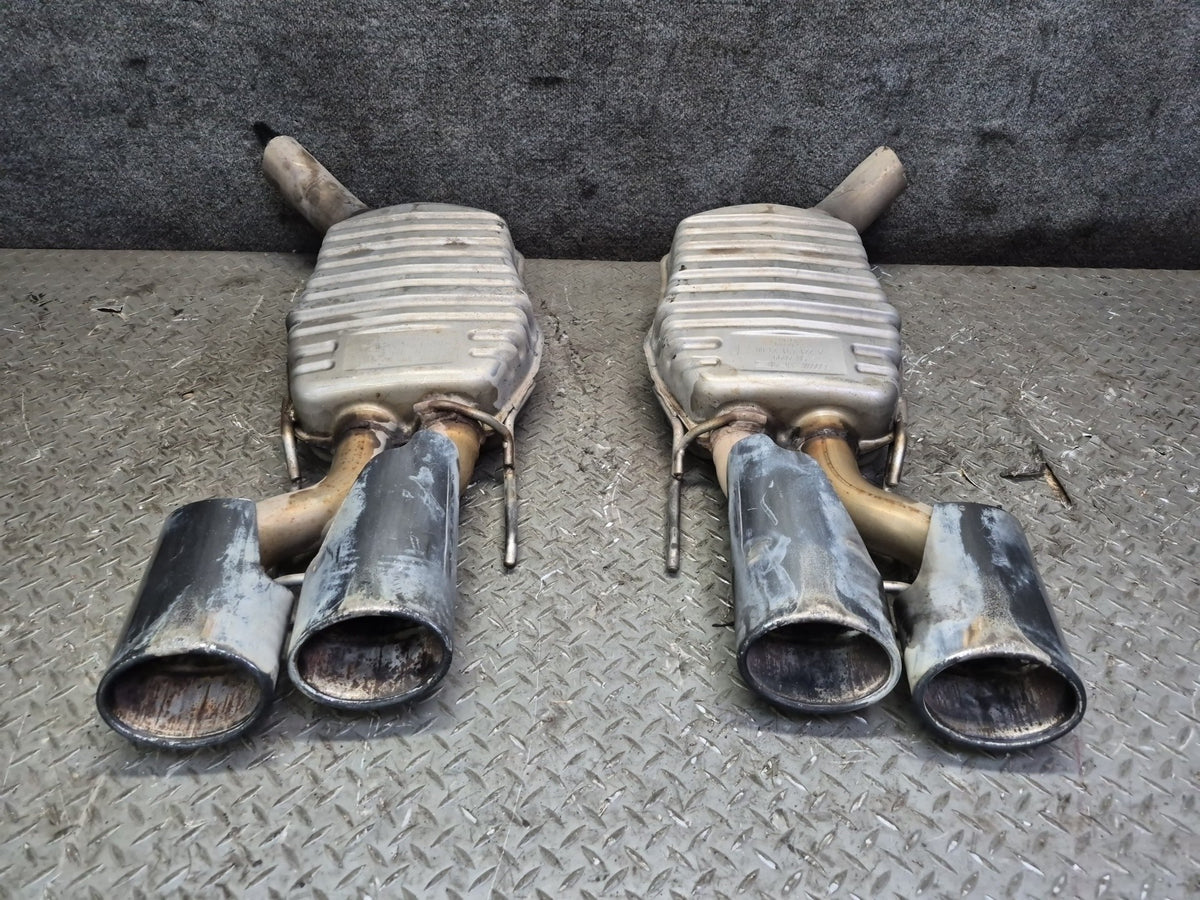 08-09 Mercedes W221 S63 AMG Set of 2 Rear Left Right Exhaust Muffler w Tips OEM