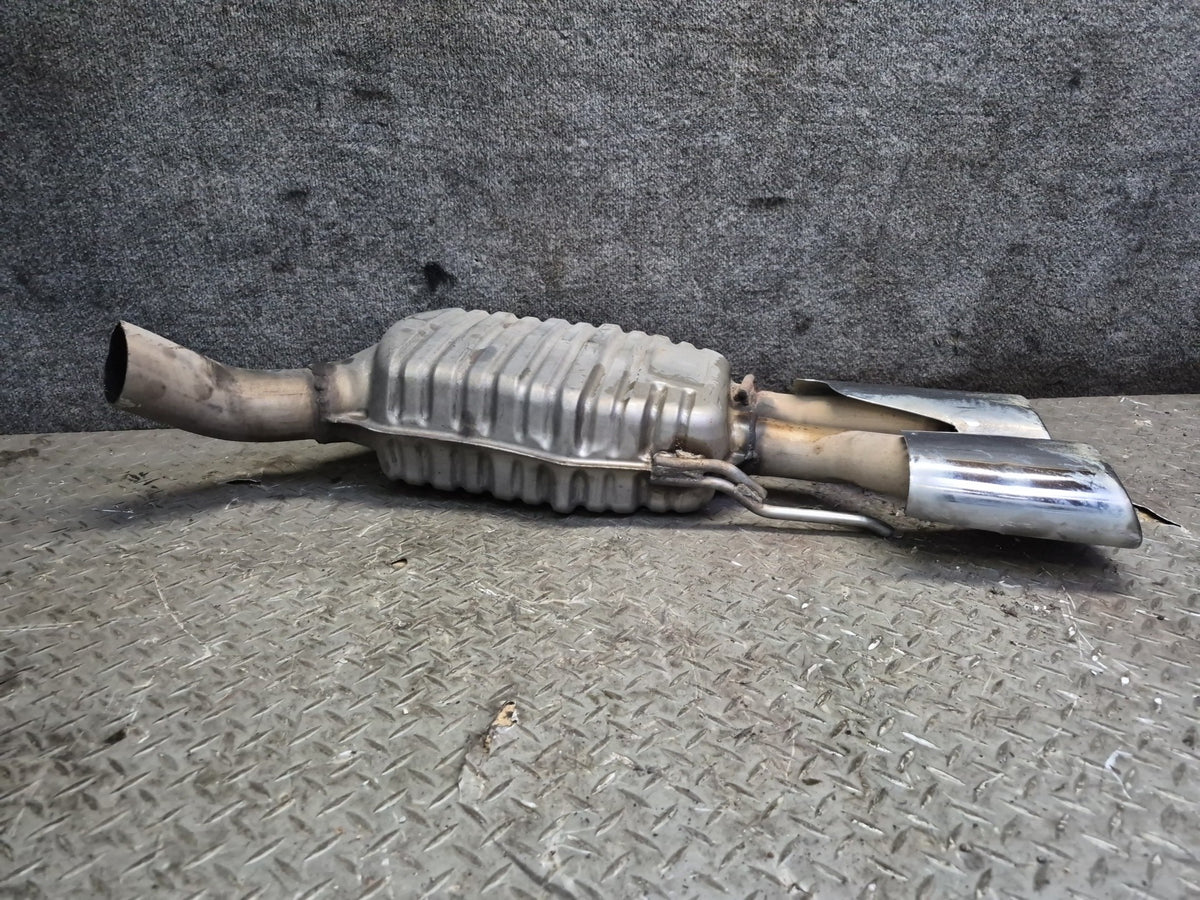 08-09 Mercedes W221 S63 AMG Set of 2 Rear Left Right Exhaust Muffler w Tips OEM
