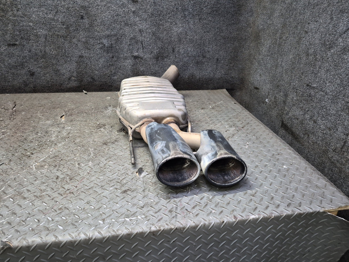08-09 Mercedes W221 S63 AMG Set of 2 Rear Left Right Exhaust Muffler w Tips OEM