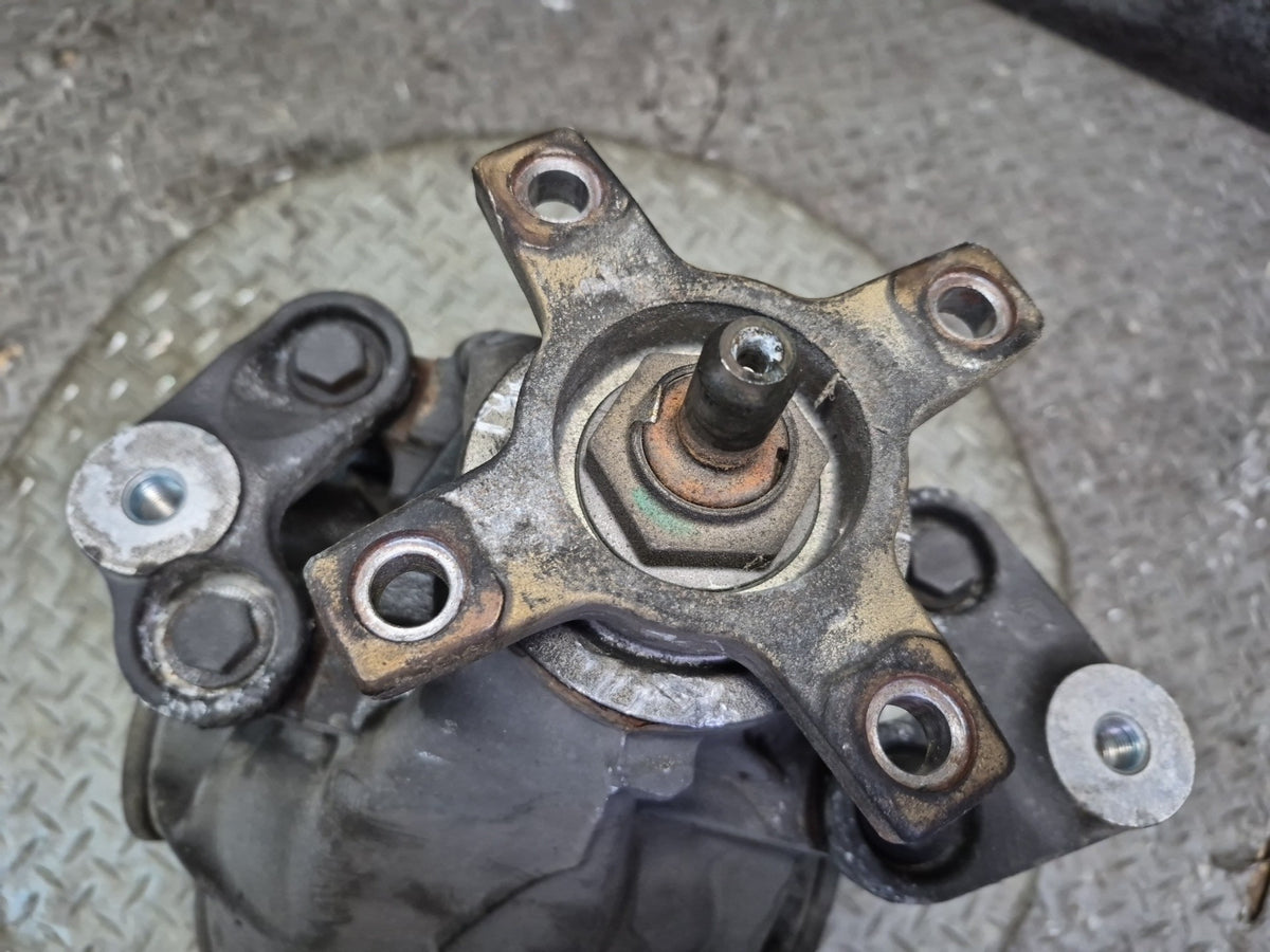 08-09 Mercedes W221 S63 AMG Rear Differential Carrier 3.06 Ratio 2213505404 OEM