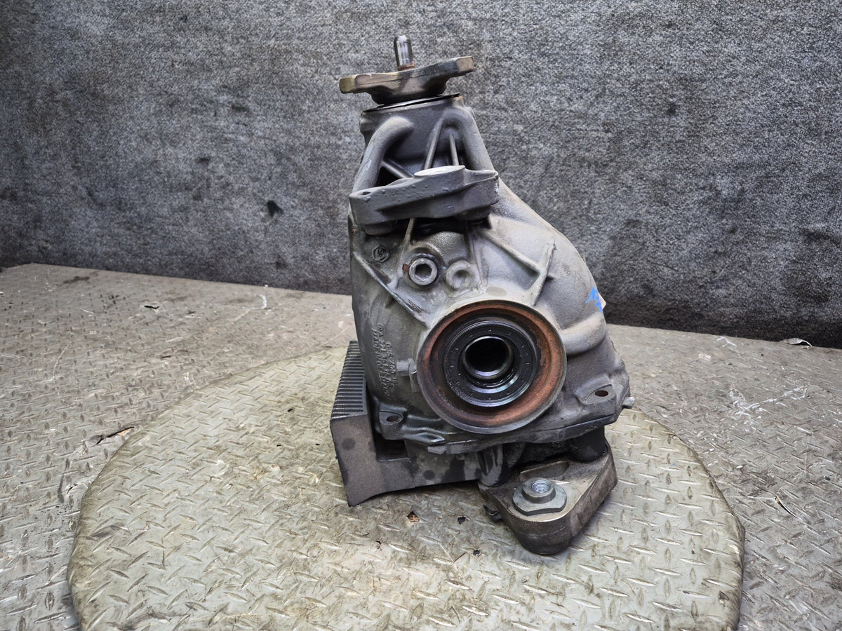 08-09 Mercedes W221 S63 AMG Rear Differential Carrier 3.06 Ratio 2213505404 OEM
