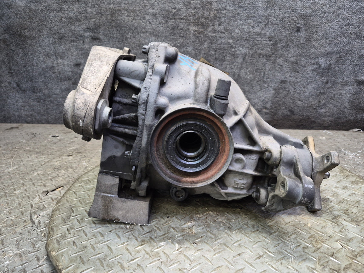 08-09 Mercedes W221 S63 AMG Rear Differential Carrier 3.06 Ratio 2213505404 OEM