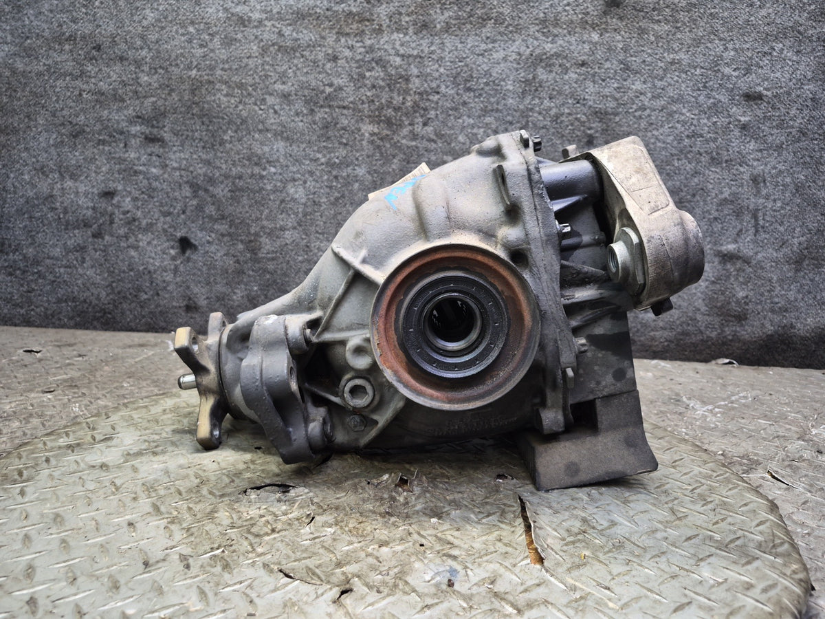 08-09 Mercedes W221 S63 AMG Rear Differential Carrier 3.06 Ratio 2213505404 OEM