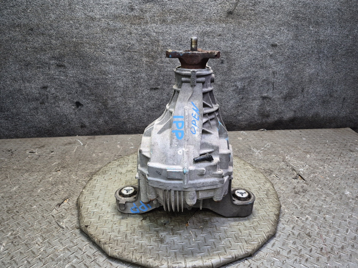 11-16 Porsche Panamera 4 970 3.6L Rear Differential Carrier 3.90 Ratio Damaged