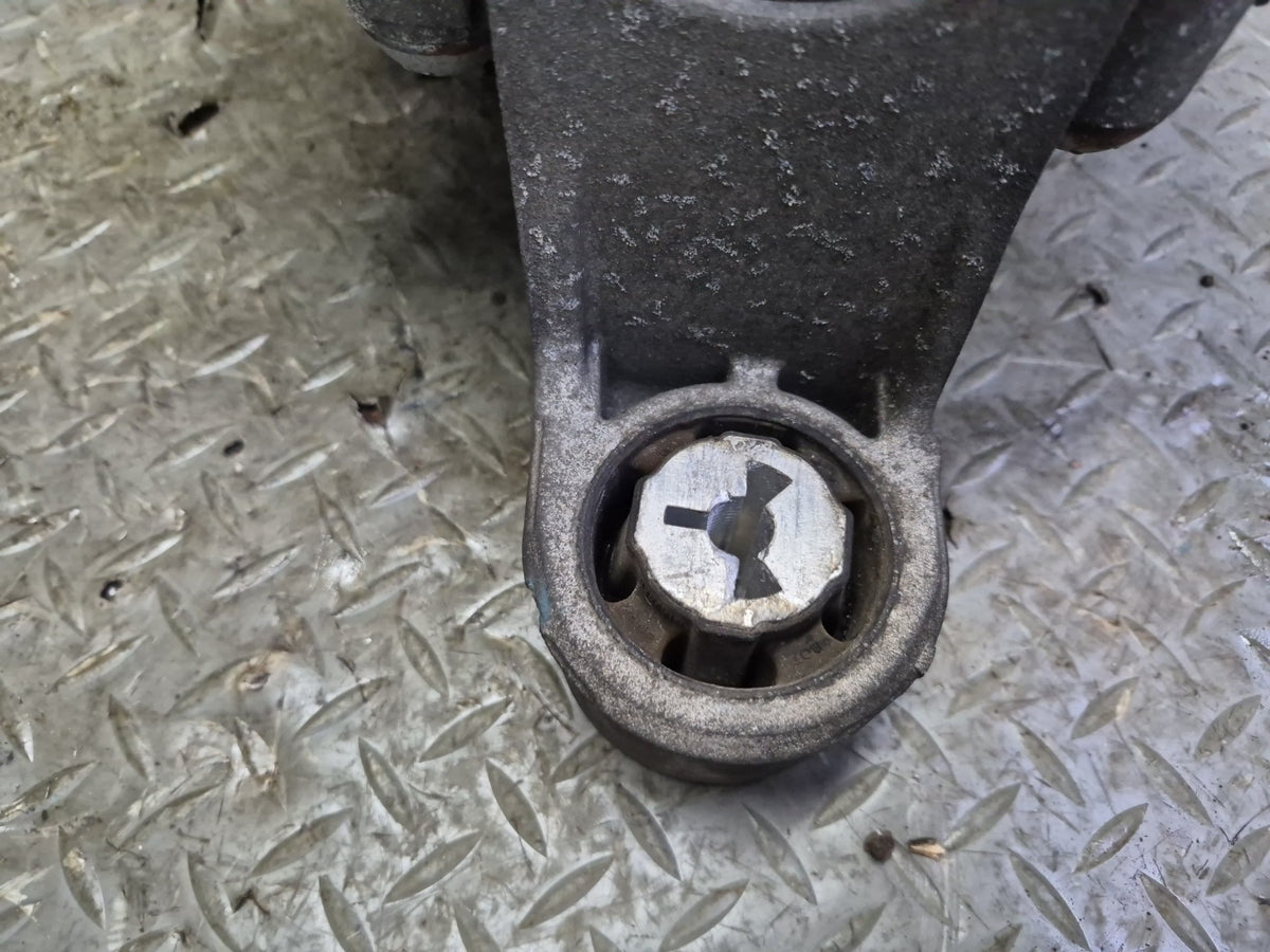 11-16 Porsche Panamera 4 970 3.6L Rear Differential Carrier 3.90 Ratio Damaged