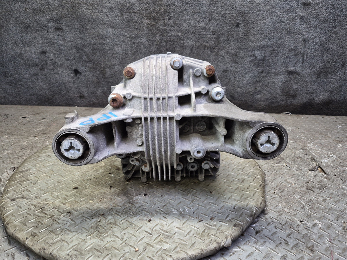 11-16 Porsche Panamera 4 970 3.6L Rear Differential Carrier 3.90 Ratio Damaged