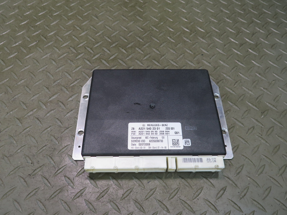 08-13 Mercedes W221 S63 AMG ABC Suspension Control Module 2215402301 OEM