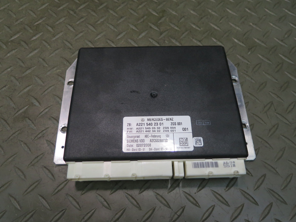 08-13 Mercedes W221 S63 AMG ABC Suspension Control Module 2215402301 OEM