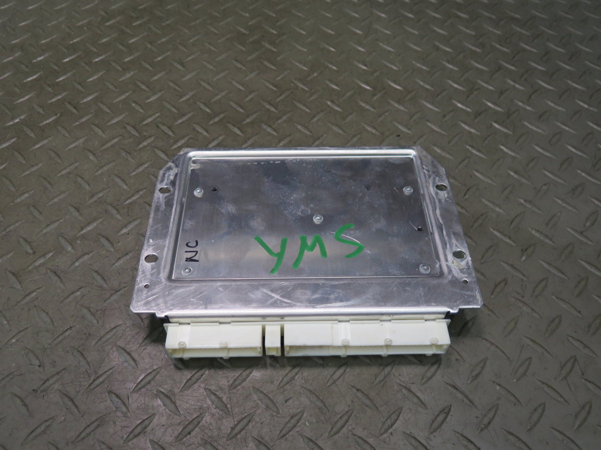 08-13 Mercedes W221 S63 AMG ABC Suspension Control Module 2215402301 OEM