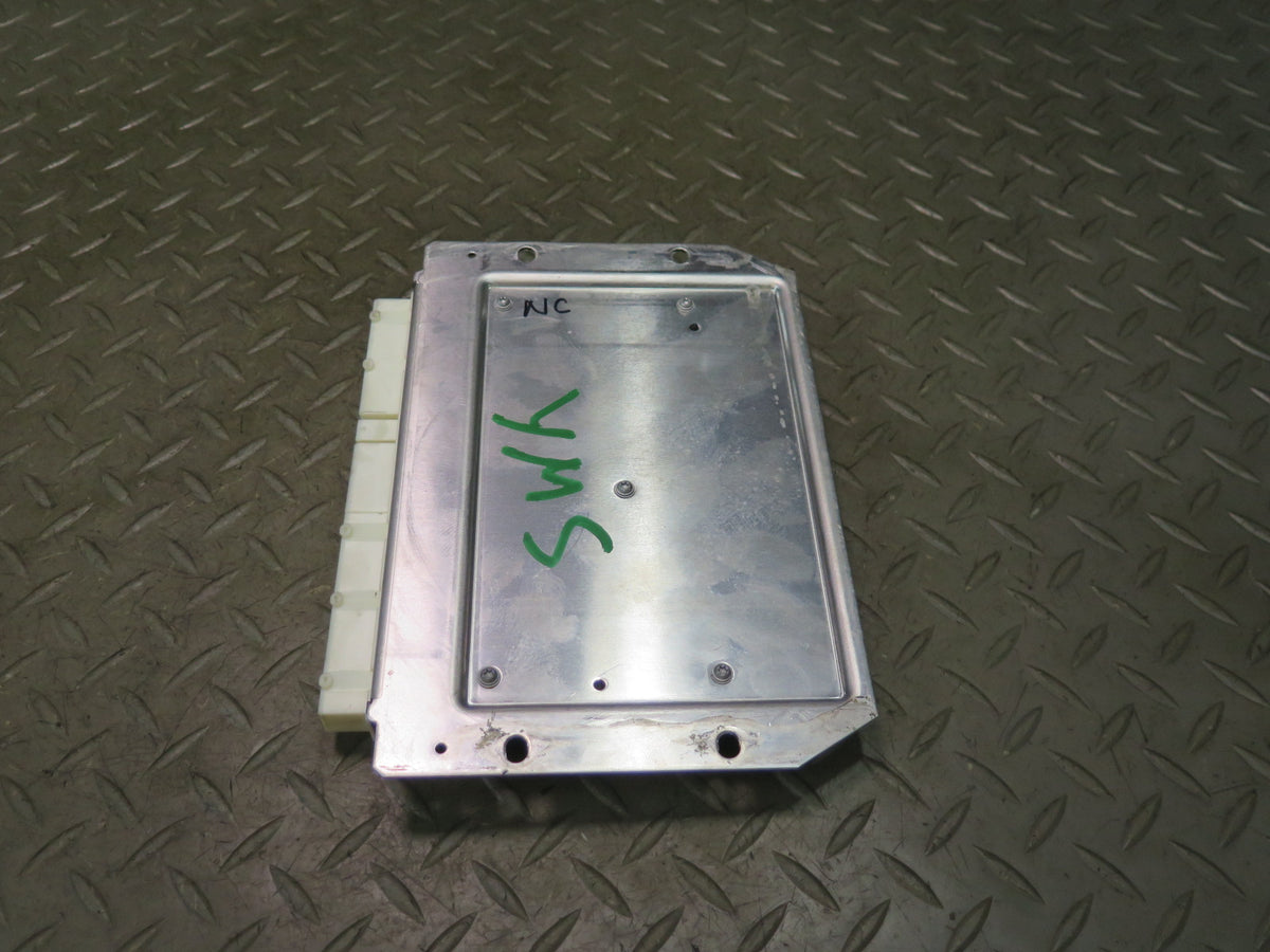 08-13 Mercedes W221 S63 AMG ABC Suspension Control Module 2215402301 OEM