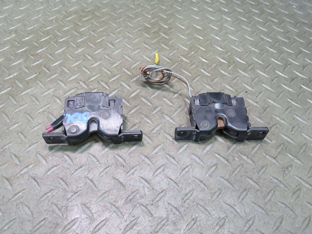 03-08 Mercedes R230 Sl-class Set of 2 Front Left & Right Hood Lock Latch OEM