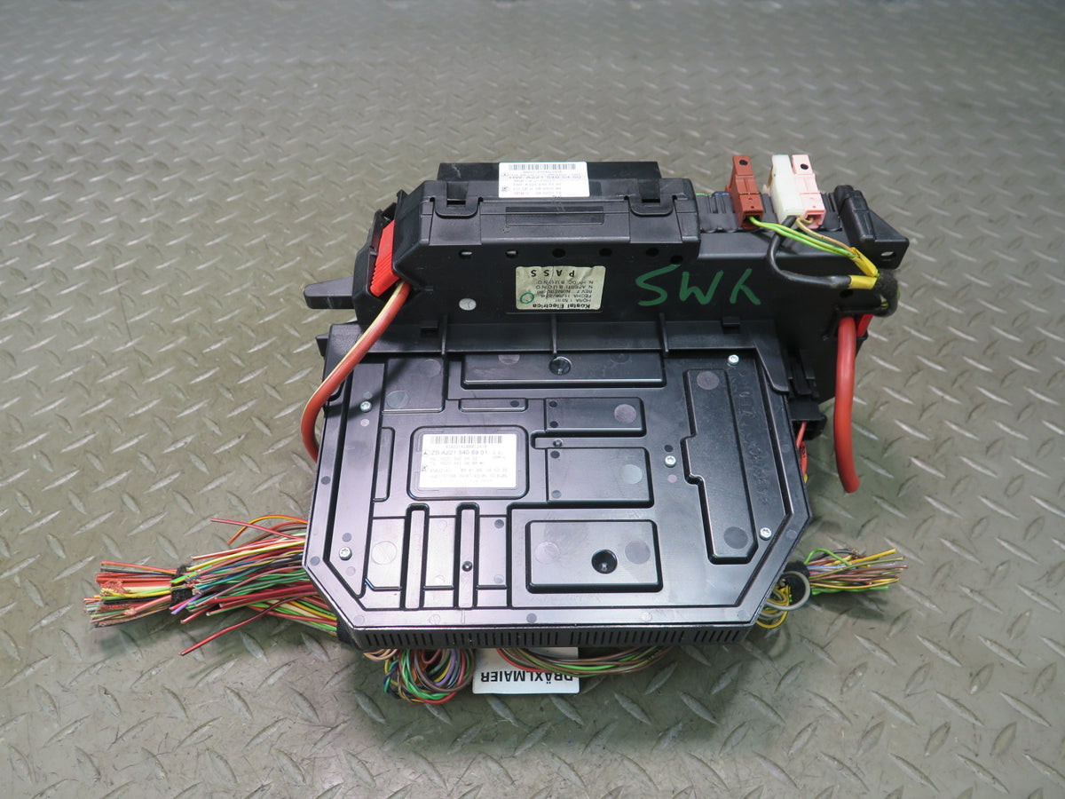07-09 Mercedes W221 S-class Front Fuse Relay Box Module 2215405450 OEM